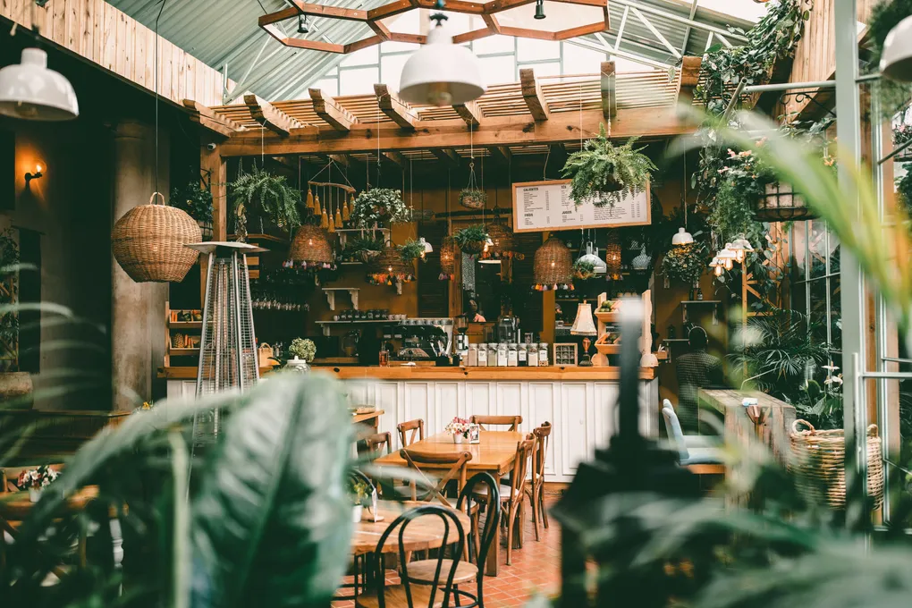  https://unsplash.com/photos/brown-wooden-table-and-chairs-xhKG01FN2uk